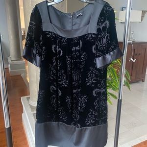Black satin and velvet size 4 dress by Max and Cleo